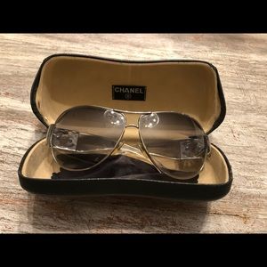 Authentic Chanel Aviator 2005 Sunglasses 4128